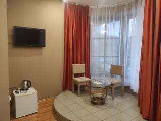 Гостиница Европа Ульяновск Люкс с 1 спальней-4